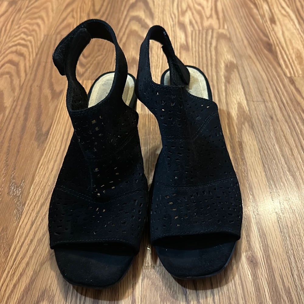 Black Heel